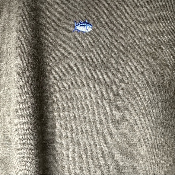Southern Tide Men’s  Merino Wool Sweater Medium V Neck(c6 - Picture 2 of 7